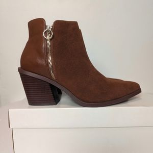 JustFab Brown Ankle Boots in Size 10.